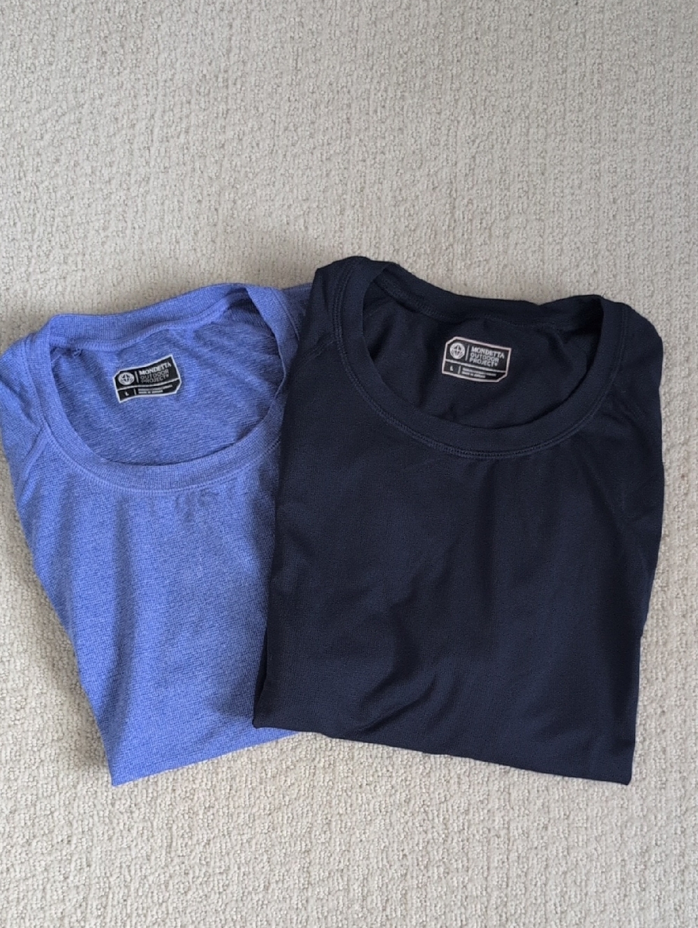 ✨NEW WITHOUT TAGS✨Mondetta Large Short Sleeve Crew Tee - Navy & Light Blue